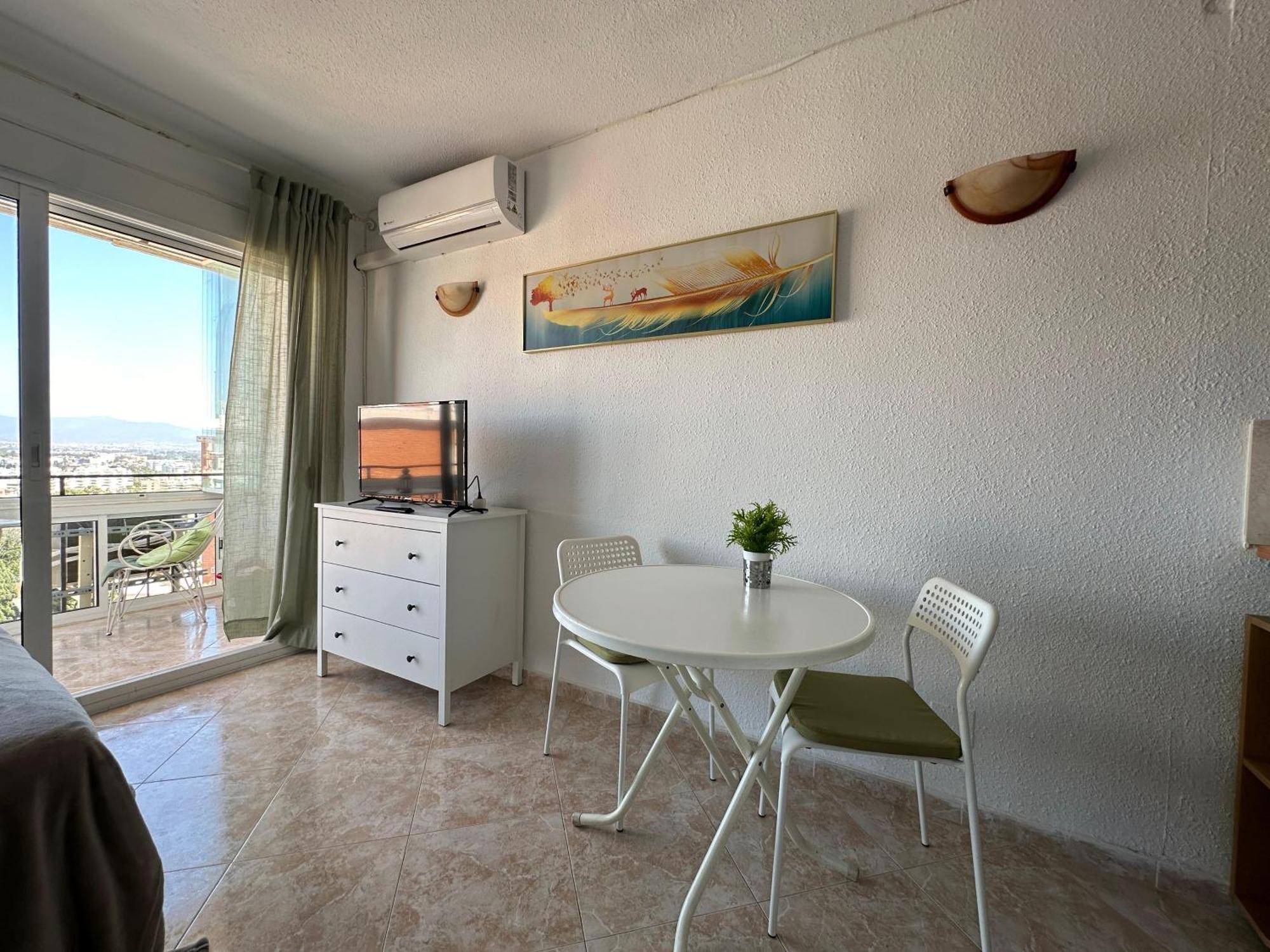 Studio Pollux Apartment ตอร์เรโมลิโนส ภายนอก รูปภาพ